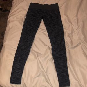 Lulu Leggings Size 6